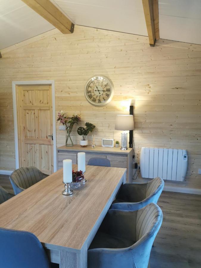 Boyhollagh The Lodge Mountain View Log Cabin , Attymass Ballina מראה חיצוני תמונה