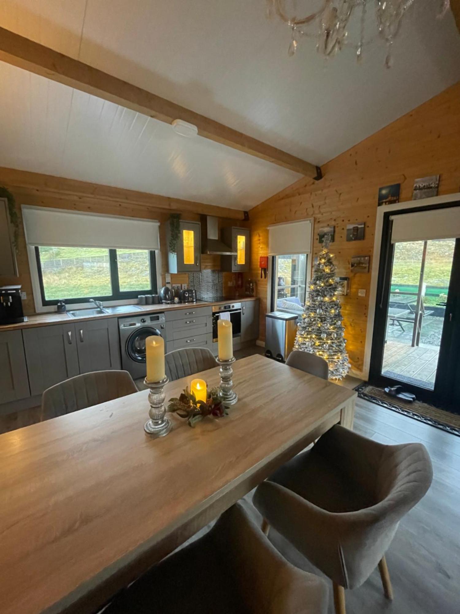 Boyhollagh The Lodge Mountain View Log Cabin , Attymass Ballina מראה חיצוני תמונה